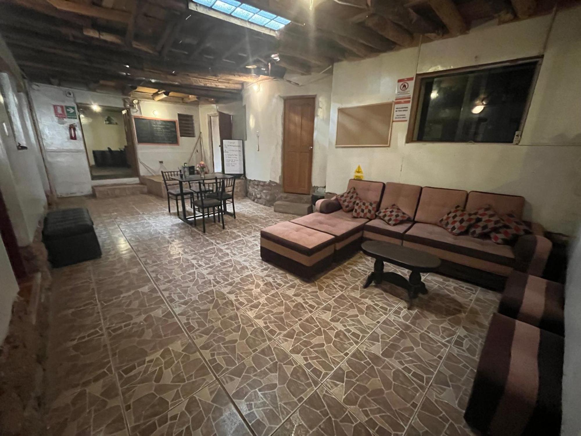 Intihuatana Hostel Писак Экстерьер фото